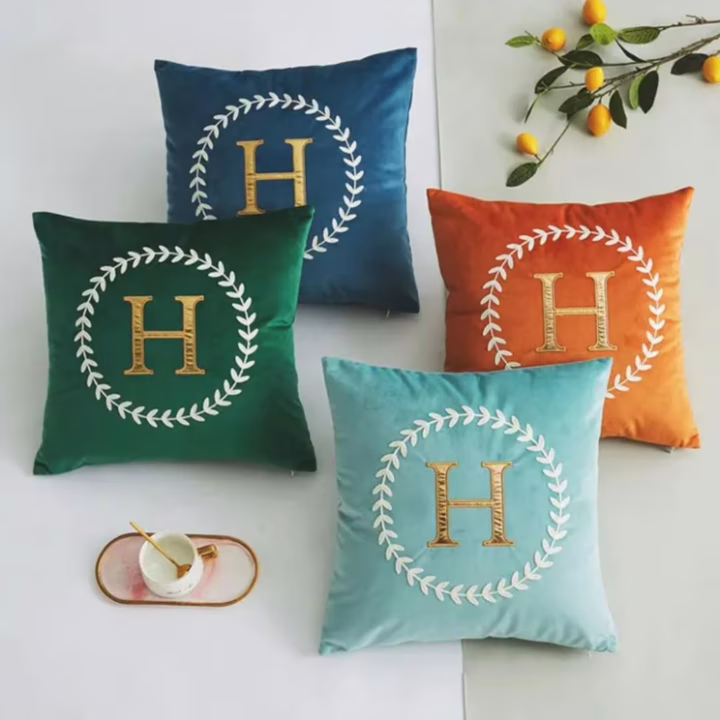 Throw pillow 1316